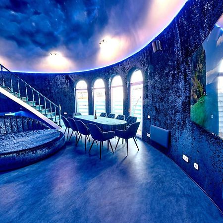 Domeparty Будинок-Купол Ексклюзивне Місце Для Вашої Вечірки Petropavlovskaya Borshchagovka Luaran gambar